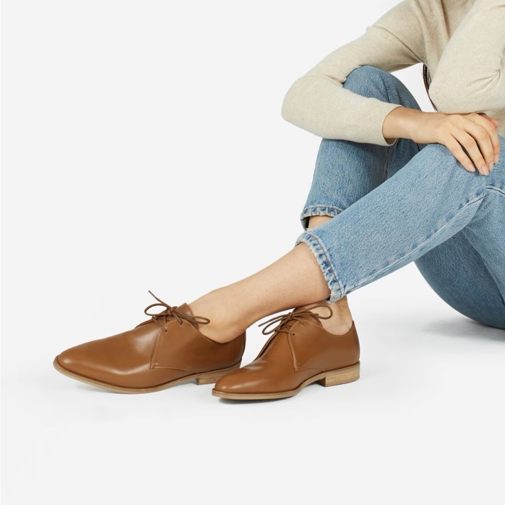 Everlane Modern Oxford in Cognac